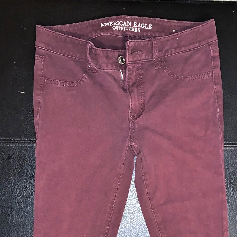 American Eagle Size 6 Maroon Jeggings